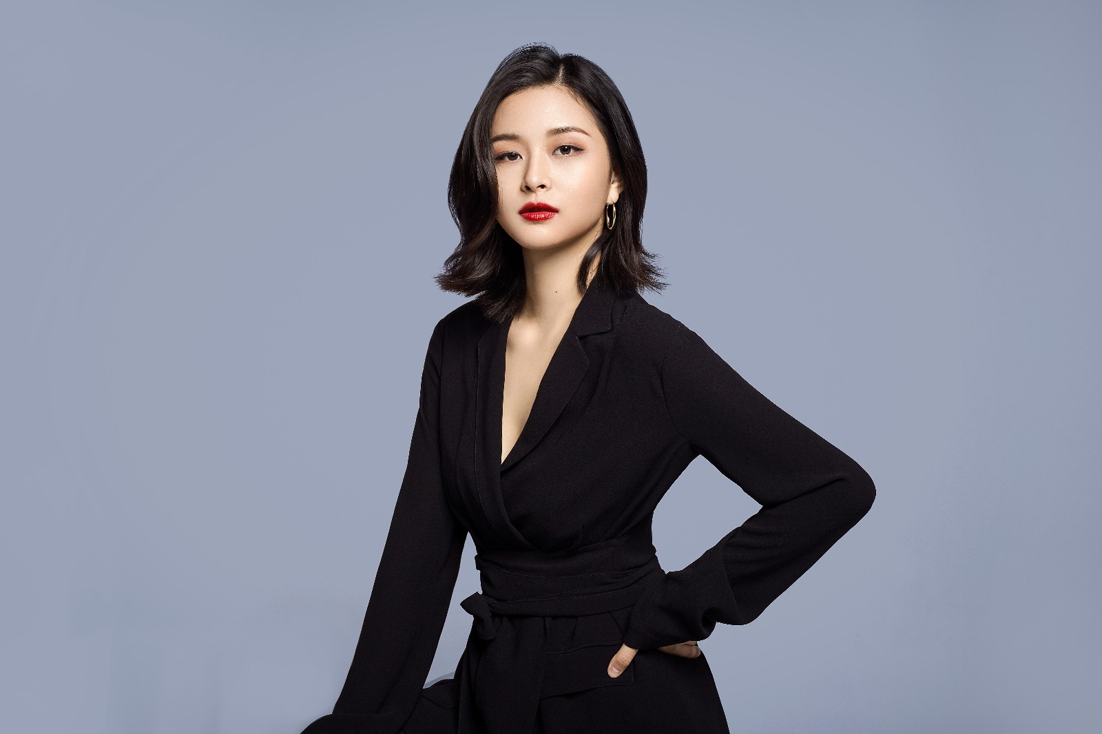 ps-如何让普通形象照更具高级感来源于此课程讲师:姜国强2019-01-21