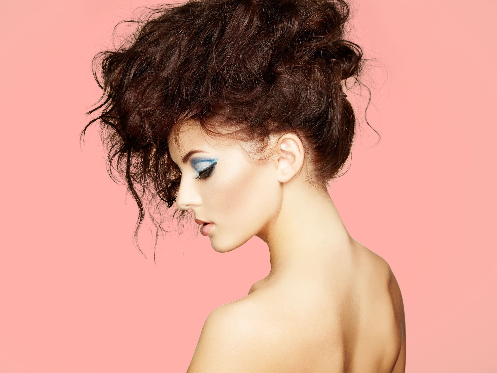 ps调整边缘抠图女模特