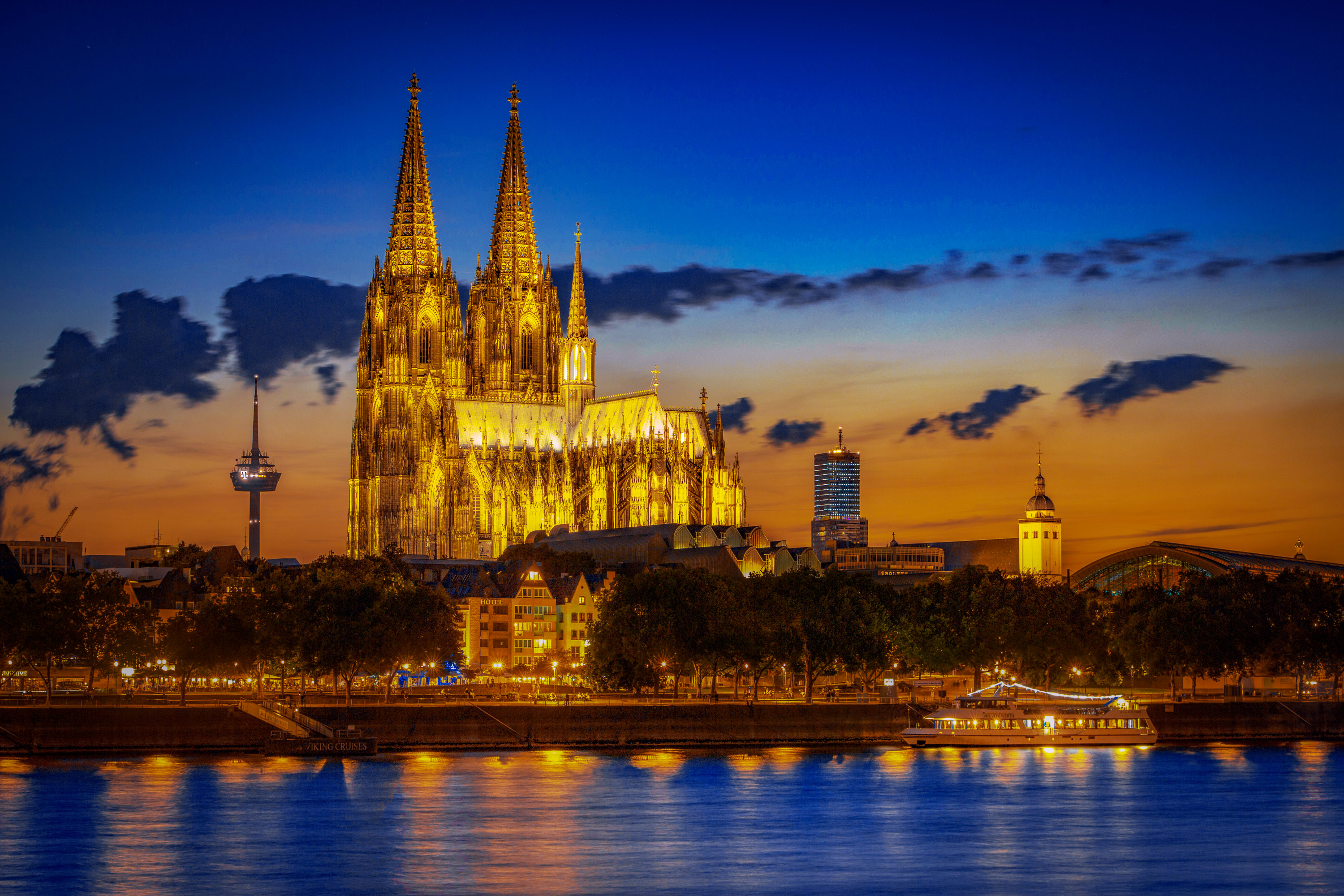 ps-梦幻城市夜景教程