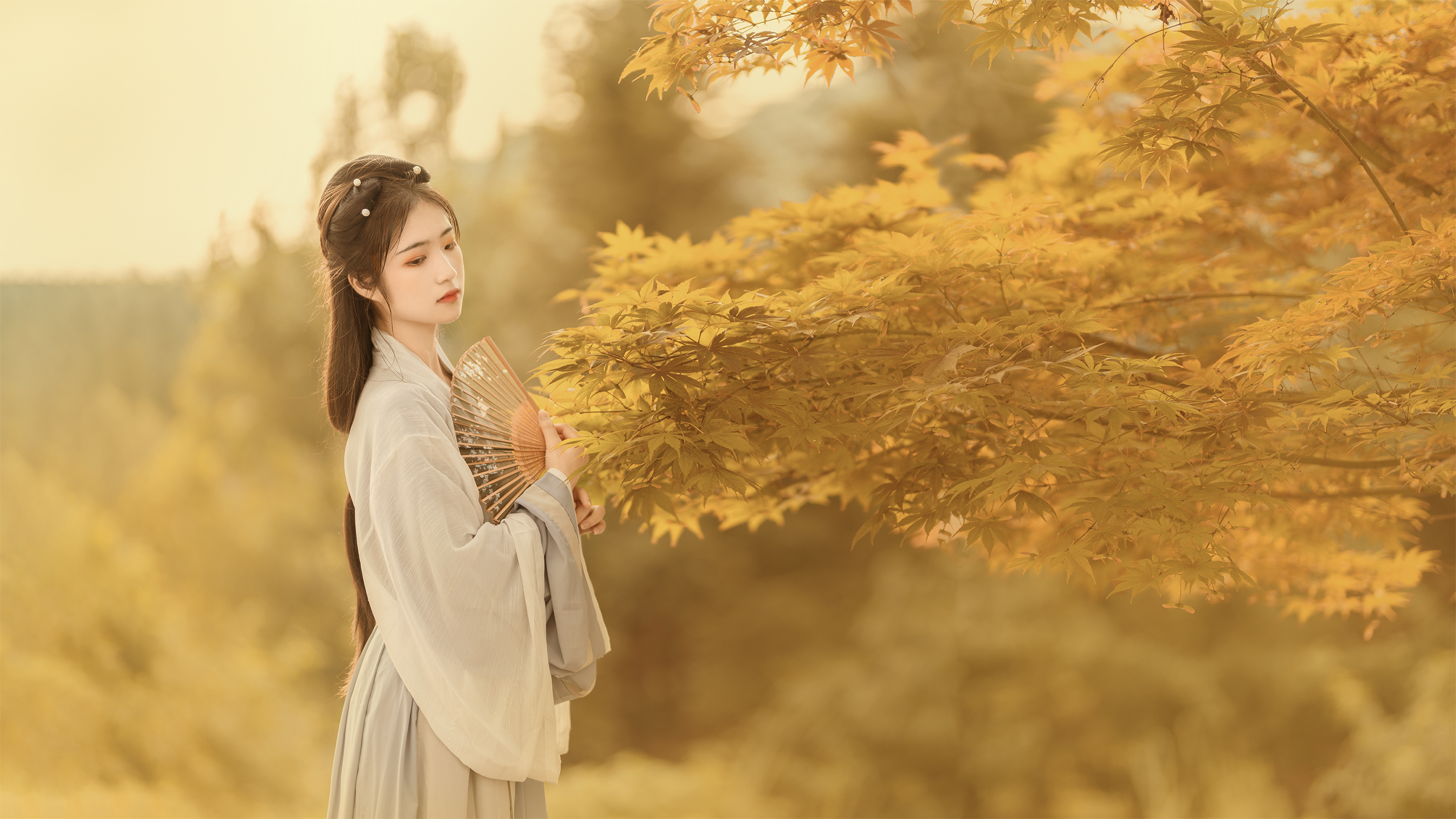 ps-古风秋色暖调人像精修-《余秋多思》来源于此课程讲师:禁止围观