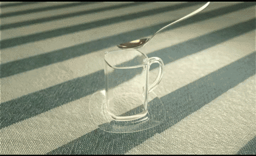 C4D-玻璃杯液体流动 写实风影视特效